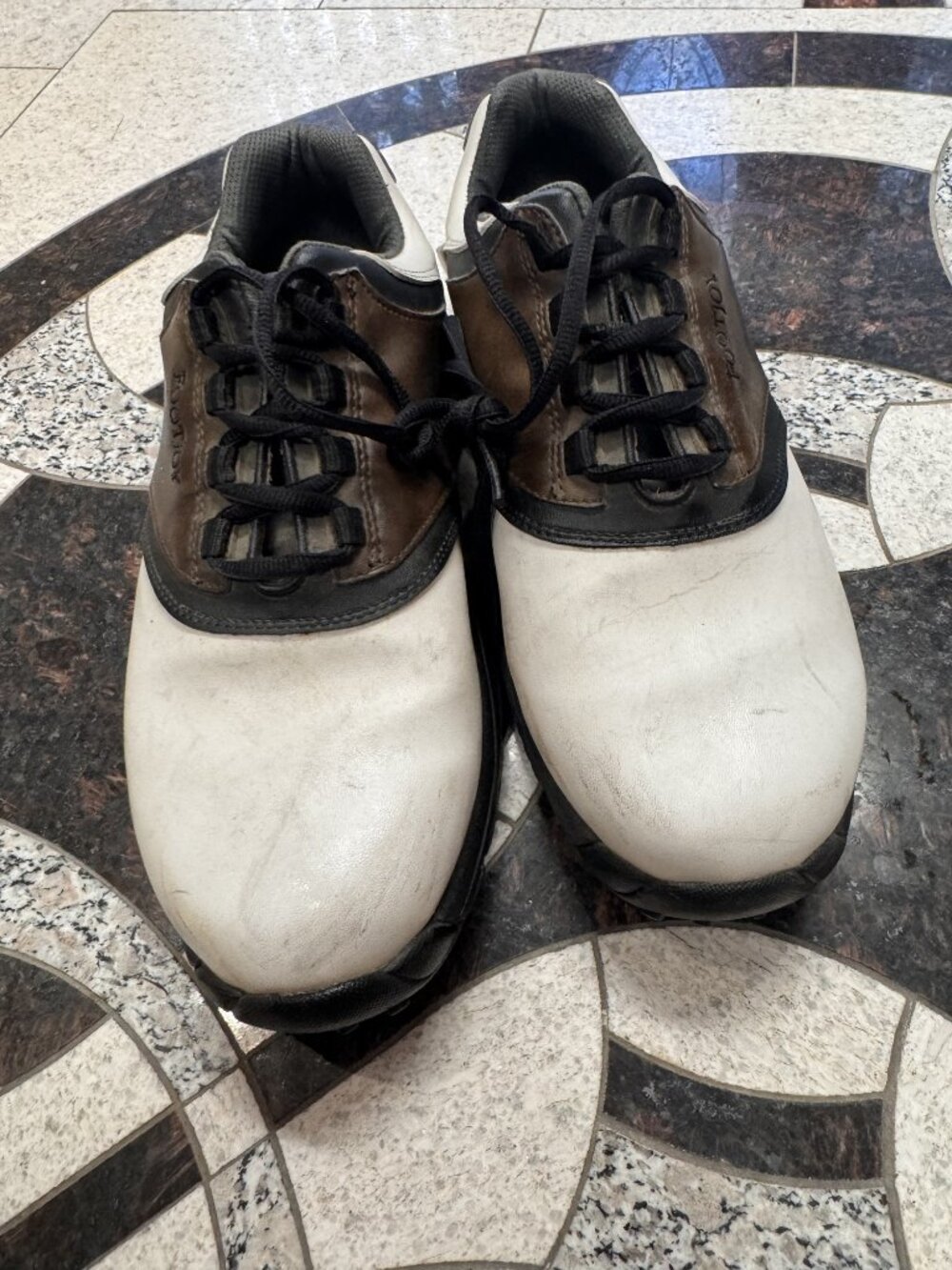FootJoy Greenjoys 45516 Golf Shoes 9M